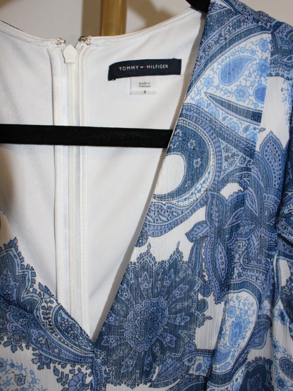 Tommy Hilfiger Blue & White Paisley Flutter Sleeve Midi Dress - Picture 3 of 4